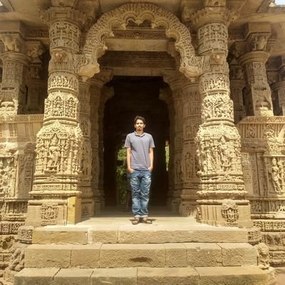 deepakavatar's profile picture.