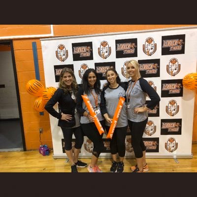 TaraDey4's profile picture. health & p.e. teacher ⚽️✏️🏀📚🏈