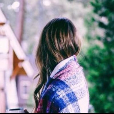 nazaneenzamani's profile picture. 