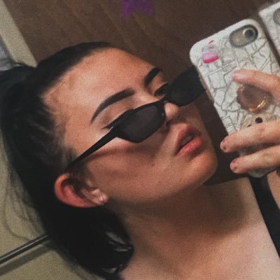 paigenooman's profile picture. hufflepuff // theme park enthusiast // probably at hhn // check out my YouTube channel!