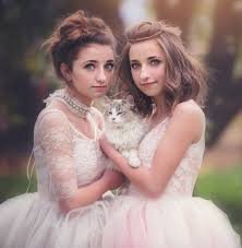 Baileybrookly1's profile picture. Fan account for brooklyn and bailey. Watch all their videos on youtube!!

Free follower||follow to follow||follow me and I’ll follow you too❤️