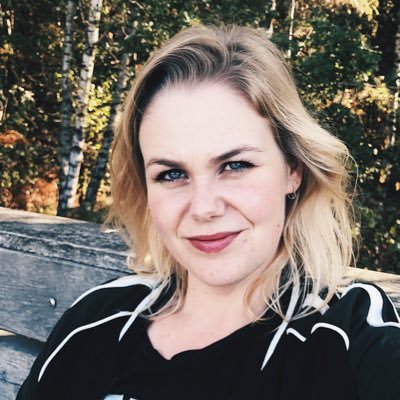 De_Nien's profile picture. • Webdeveloper 👩🏼‍💻 
• Illustrator by night ✏️
• Cycling my way through life 🚴🏼‍♀️
• BA of Arts 🏰
• Let's make it pretty 💎