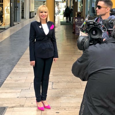 Nataly_Magician's profile picture. Mentora en comunicación Te ayudo con oratoria e imagen. Event Planning.  Female magician 🪄