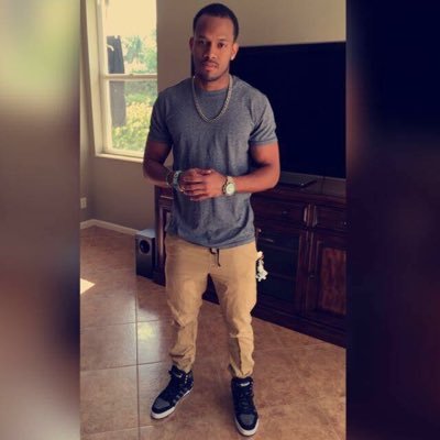 uncaptured101's profile picture. just a vibe ~ twitch affiliate / rather FPS games but variety streamer