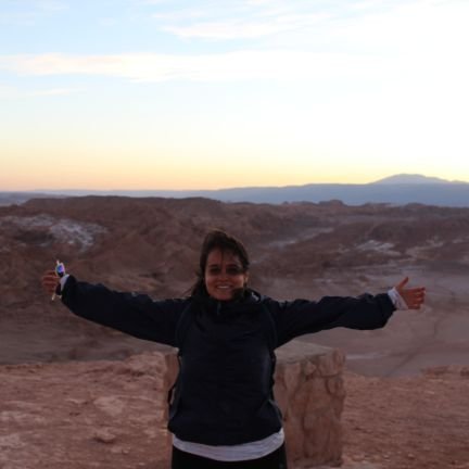 pol_iester's profile picture. En sueños, la marejada me tira del corazón.