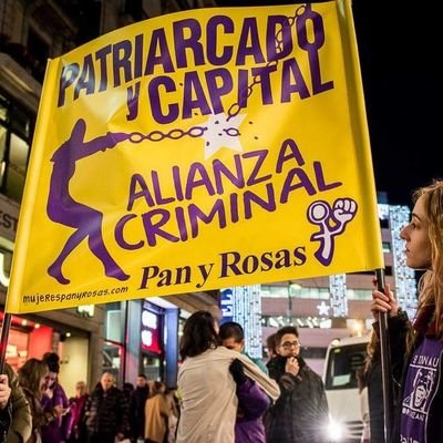 Contra el sistema capitalista patriarcal... “Volem el PA i les ROSES” ✊🏽 