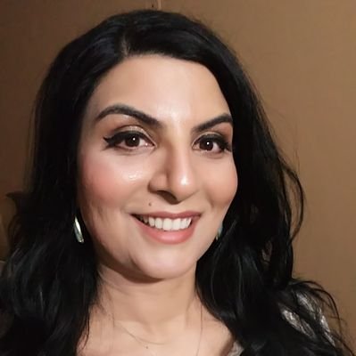 sadia_74's profile picture. Foodie/Culinary Whiz |
Government of Canada |
Certified MUA