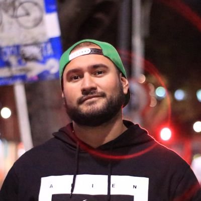 Soy un gamer 🎮.. geek👾... nerd 🤓... o como quieran decirle, que intenta ser un Ing. Electrónico y algunas veces escribe en https://t.co/Y8851FPUAl