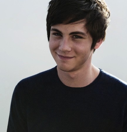Fã Clube brasileiro do Logan Lerman - Since: 20/02/10