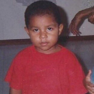 Mambi_06's profile picture. Cancaneador del derecho.