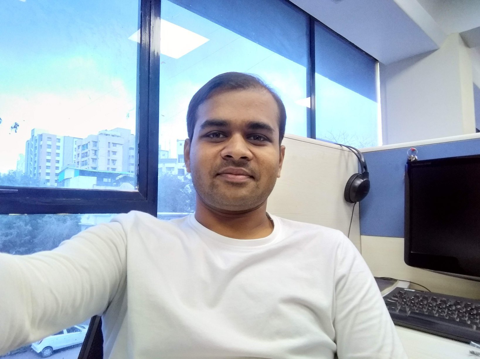 vickeythakore's profile picture. Trying be Human