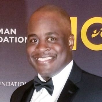 Servant Leader/#Mentoring #SME/ #Blessed/Hubby/Daddy/Brother/#ΑΦΑ #HU #Bison/
🏆 #GQ #Movado #Leader/ #BEModernMan/ #WH #ChampionofChange