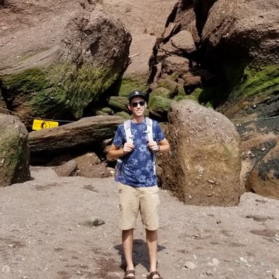 josh_bozec's profile picture. engineering up some good times #swolebutsmart