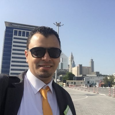 R_e_v_o_Z's profile picture. 