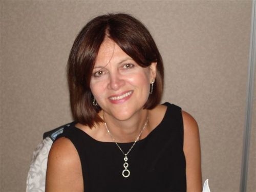 Senior mgr in Marketing at YPG supporting Sales in the field with emphasis on mobile, social and digital products.