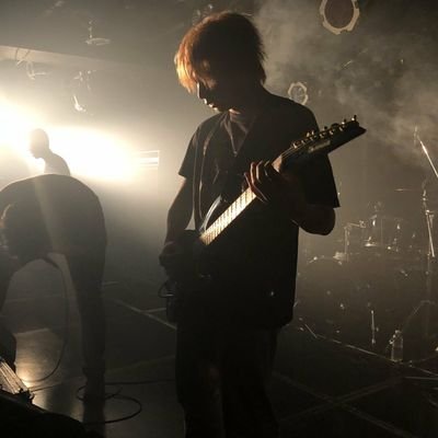 Japanese Guitarist Composer 95年生まれ ギタリスト 作曲家 元音楽教室講師 不定期でエンジニア。ILLUMINATEのGt🎸ライブサポート、レコーディング、セッション、レッスン、ミックス、マスタリングお気軽にお問い合わせ下さい。和声と対位法を勉強中。旅行とラーメンとギターと車
