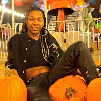 jus your normal insecure homo queen baddie house down boot fer yer nerves