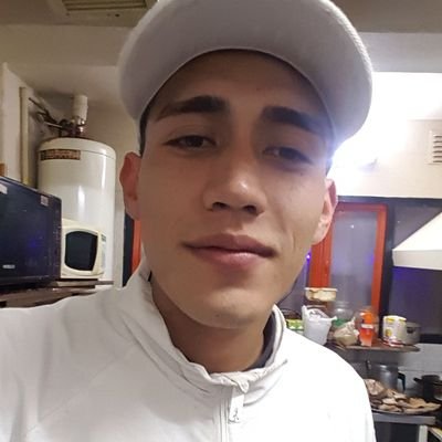 Polcab28's profile picture. LorenzoTeAmo#