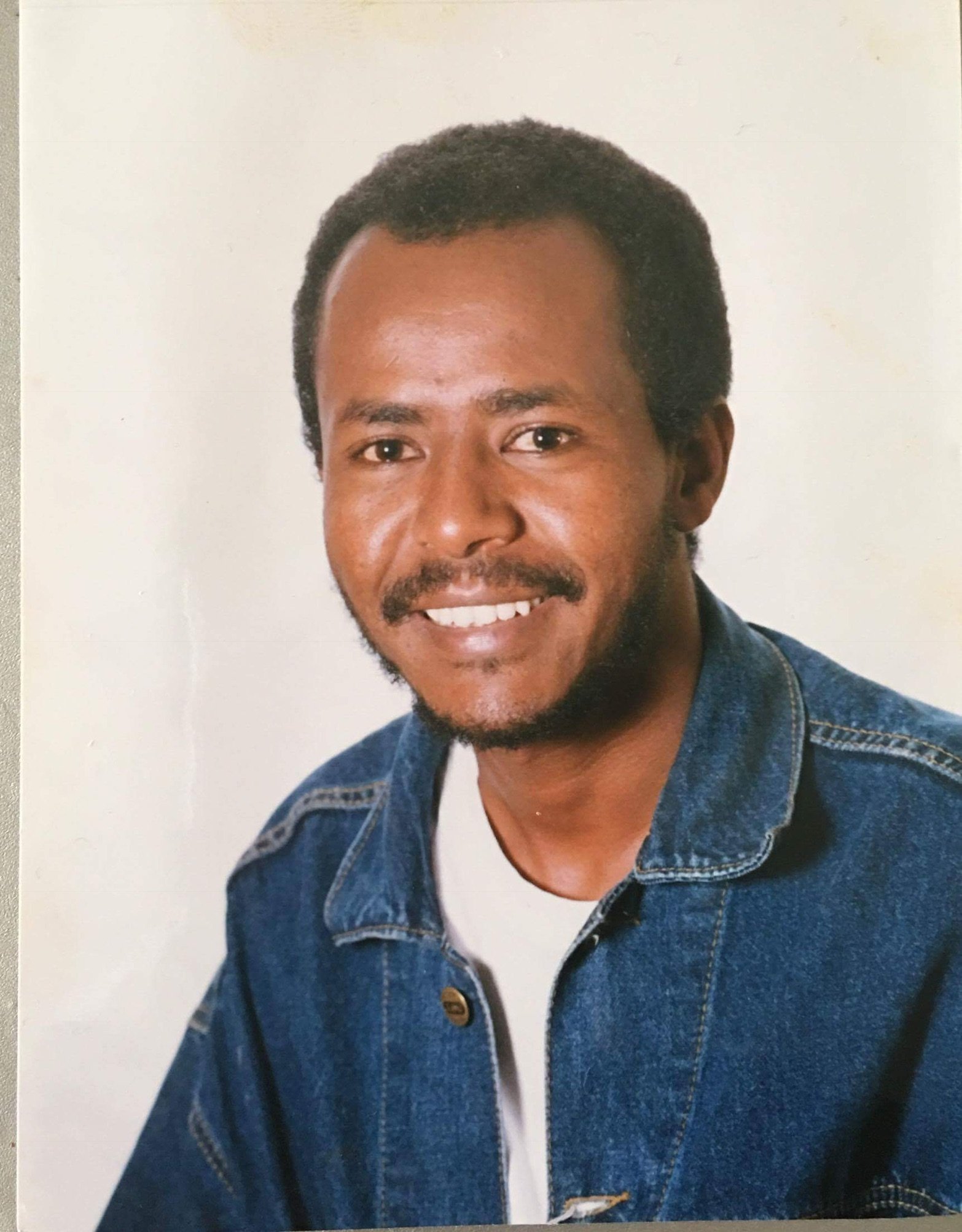 TV Jouralist and a Microbiologist. Worked as a TV Jouralist in Ethiopian Television for 11 years and in Ethiopian satellite Television for six years now Microbi
