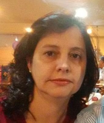 ClaudiaMunhoz12's profile picture.