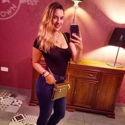 sarciigacice's profile picture. one word love. curiosity.❤🇧🇦