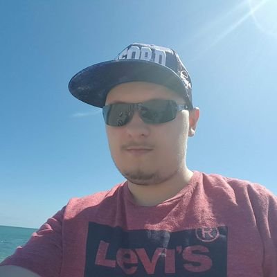 achrapovickij's profile picture. 23, programmer, avid gamer, EDM enthusiast.