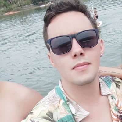 Meio Palhaço, meio Filósofo !
Instagram. Rafaelrezendeee