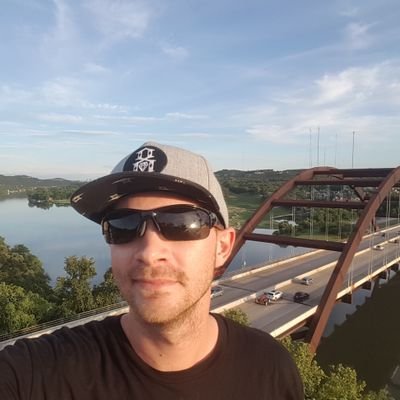 Watitdo512's profile picture. creative, bombastic, sincere asshole