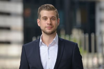 Technology Enthusiast: #Digitalization #Sustainability #ElectricMobility #AutonomousDriving |
Automotive Engineer @Nio