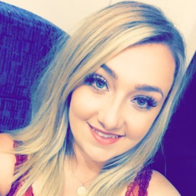 hollyyclaire's profile picture. 