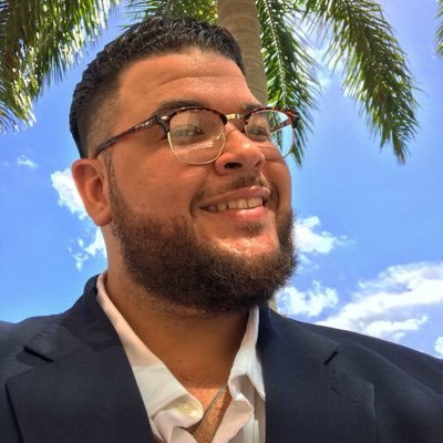 TheBigLibrarian's profile picture. Librarian from Miami, contributor at @tuffgnarlblog, host of @beerbrosbs podcast, mostly entertaining & breaking stereotypes of librarians. Opinions are my own.