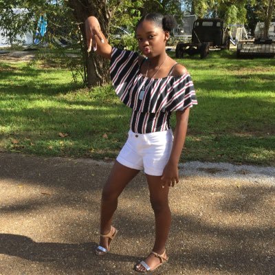 Profile Picture of CrystalBarfield (@CrystalBarfiel8) on Twitter