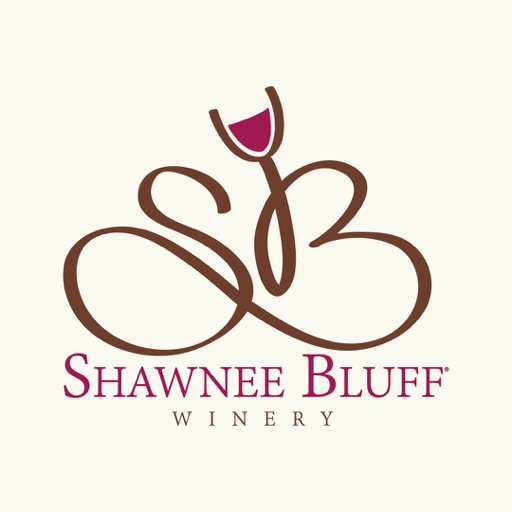 A cozy winery on Shawnee Bluff with a spectacular view of Lake of the Ozarks!