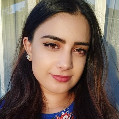 AasiaChaudhry7's profile picture. @ajc_art1998