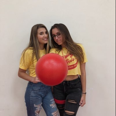 JessWynne3's profile picture. this is my 3rd twitter lol