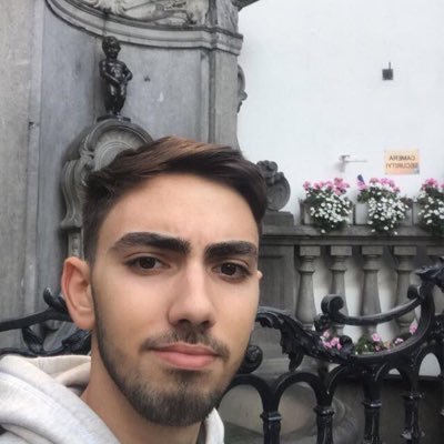 Thizinhofestas's profile picture. E de bar em bar, qual é o meu lugar?