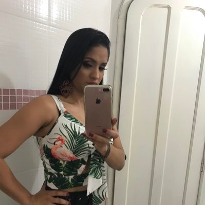 mary98044674's profile picture. 