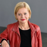 Gesine Lötzsch(@LoetzschMdB) 's Twitter Profile Photo