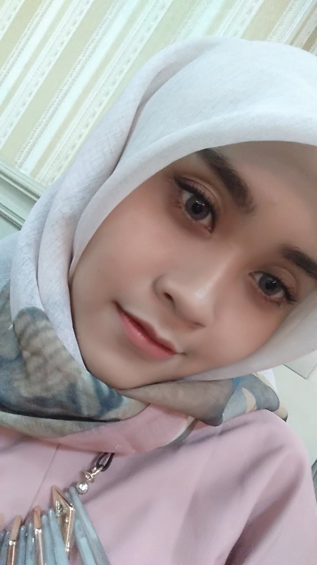 23y.o kpop stan
