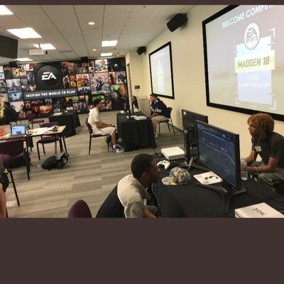 Top 3 eagles club championship packers club finalist https://t.co/D00V06vKTL decent madden player