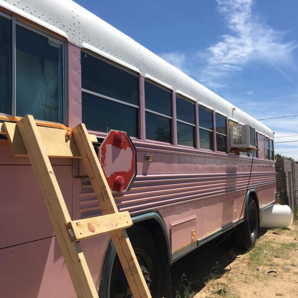 Welcome to SkooliePorn, a page dedicated to following conversions of Buses to Tiny Homes, RV’s and other personal use vehicles.