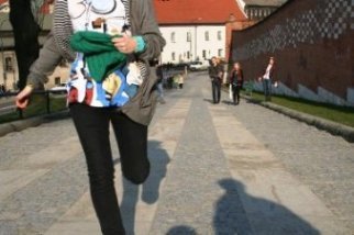 runoverthere's profile picture. Bookish