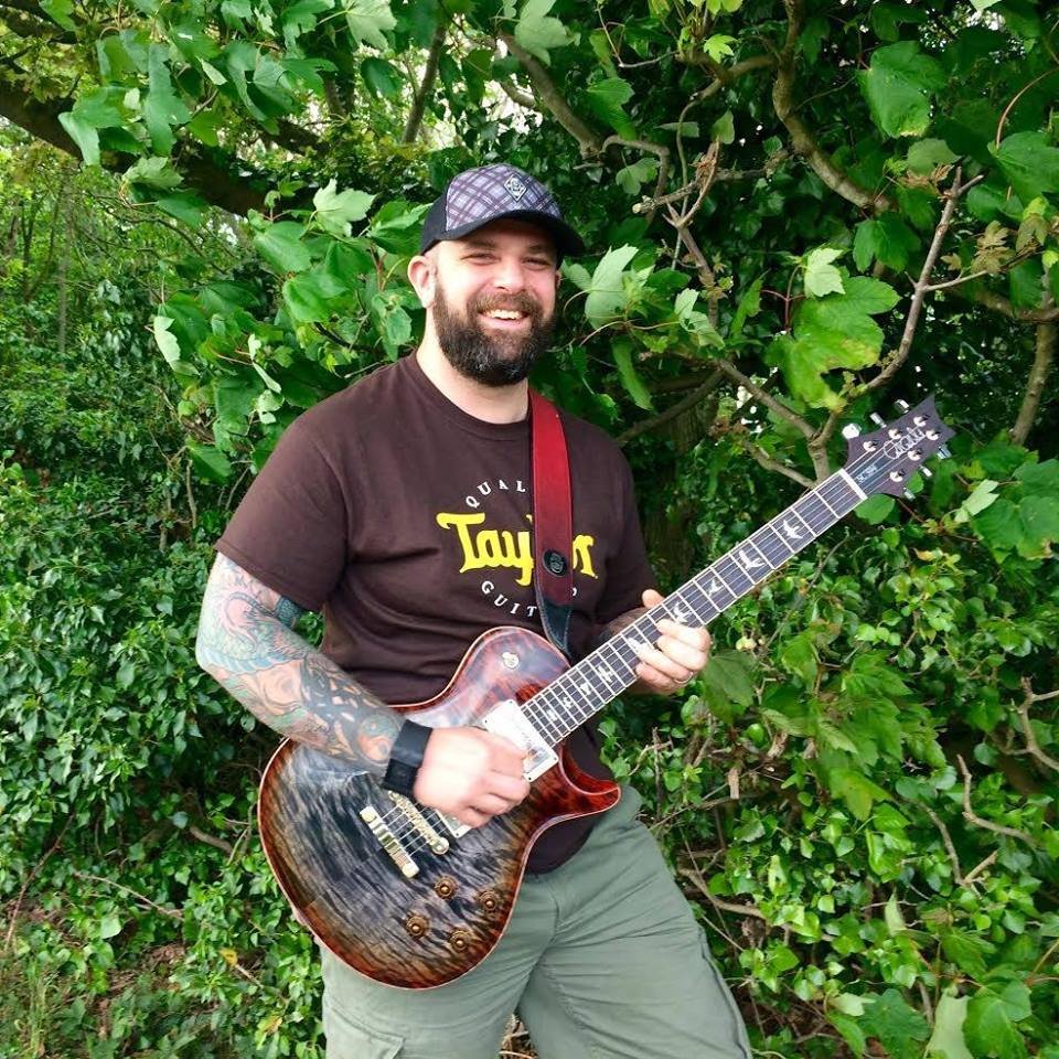 Player, reviewer, teacher and blogger of all things guitar related!