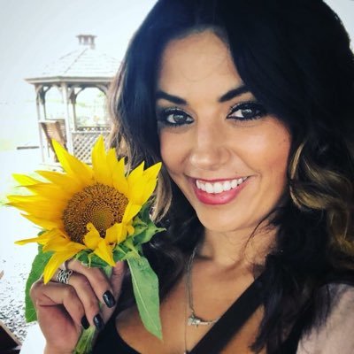 sarahbechtold1's profile picture. 😤😎🎃☺️