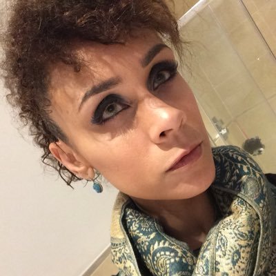 Teacher of English, KS5 dogsbody, mad cat lady in training. Prisons, politics and education.