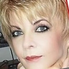 libragirl25's profile picture. 