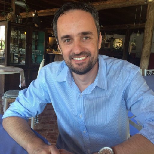 CEO Microservice Tecnologia da Informação, MBA em Gestão Estratégica de TI pela FGV, em constante evolução.