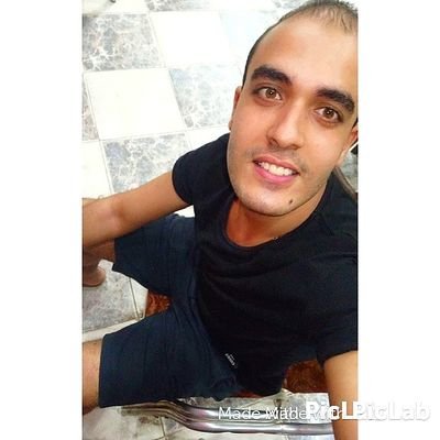 هذا الحساب لا يعبر عن الواقع بشئ ..انت الان في عالمي الافتراضي✴☢
kalam m3lmeeen m3 ahmed yonees its number one in my live ☝🏻💙📻