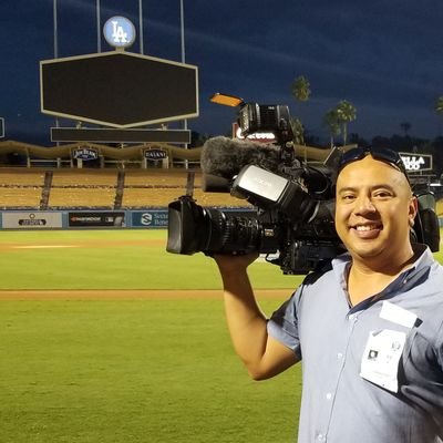 Photog_Izzy's profile picture. Life long Dolphins fan🏈bleeds Dodgers blue⚾ Chief Photojournalist @KDVR Fox31📽️