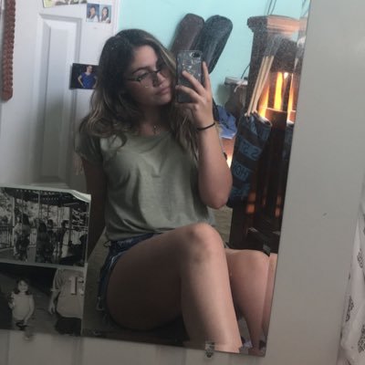 i'm so unbothered, i guess that's what bothers em sc: taylorwoodruff2